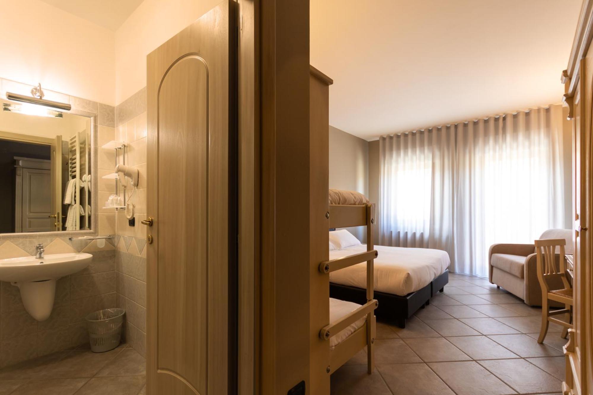 Hotel Don Luis Castel Di Sangro Esterno foto