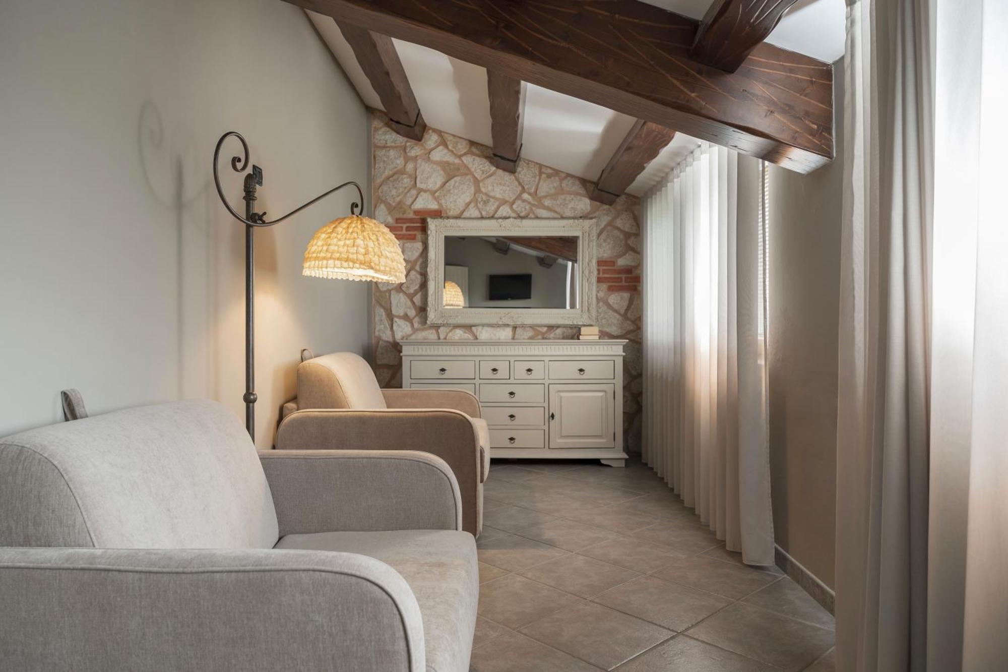 Hotel Don Luis Castel Di Sangro Esterno foto