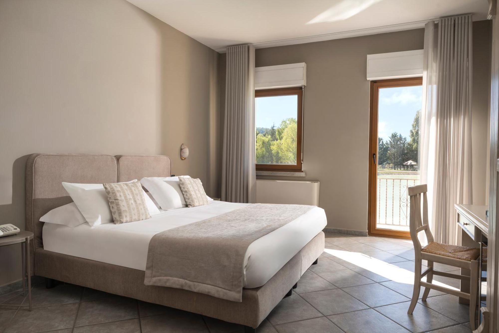 Hotel Don Luis Castel Di Sangro Esterno foto