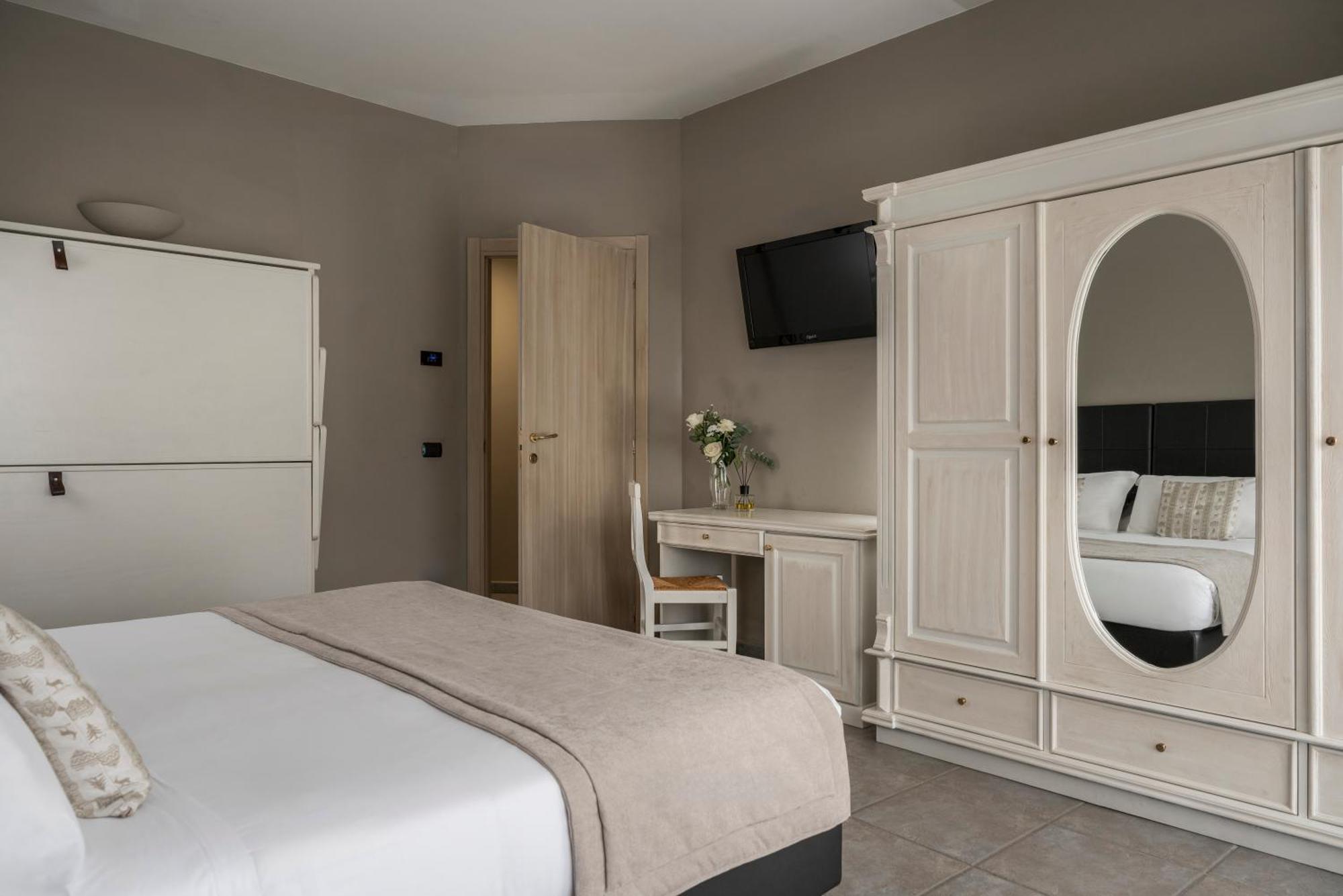 Hotel Don Luis Castel Di Sangro Esterno foto