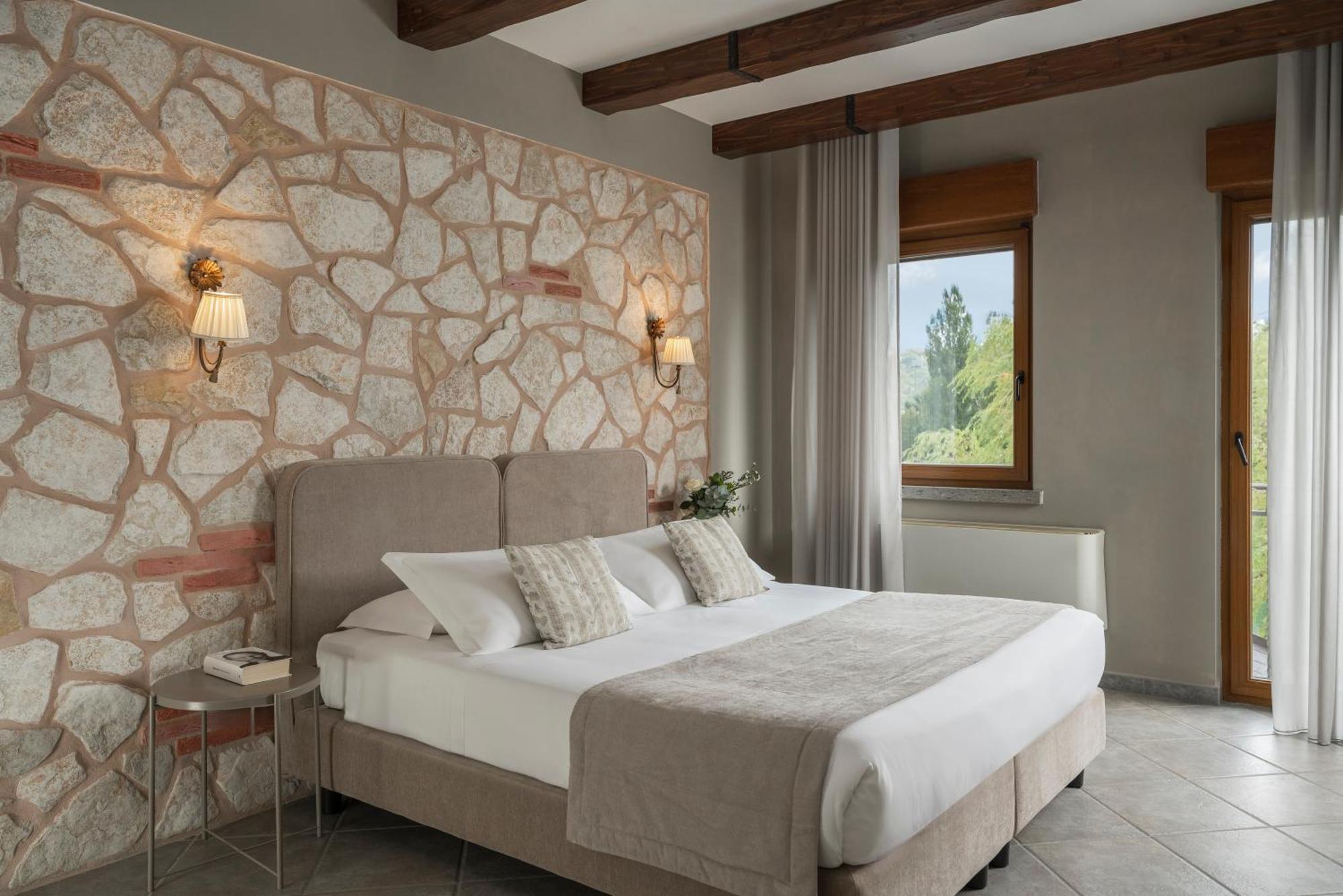 Hotel Don Luis Castel Di Sangro Esterno foto