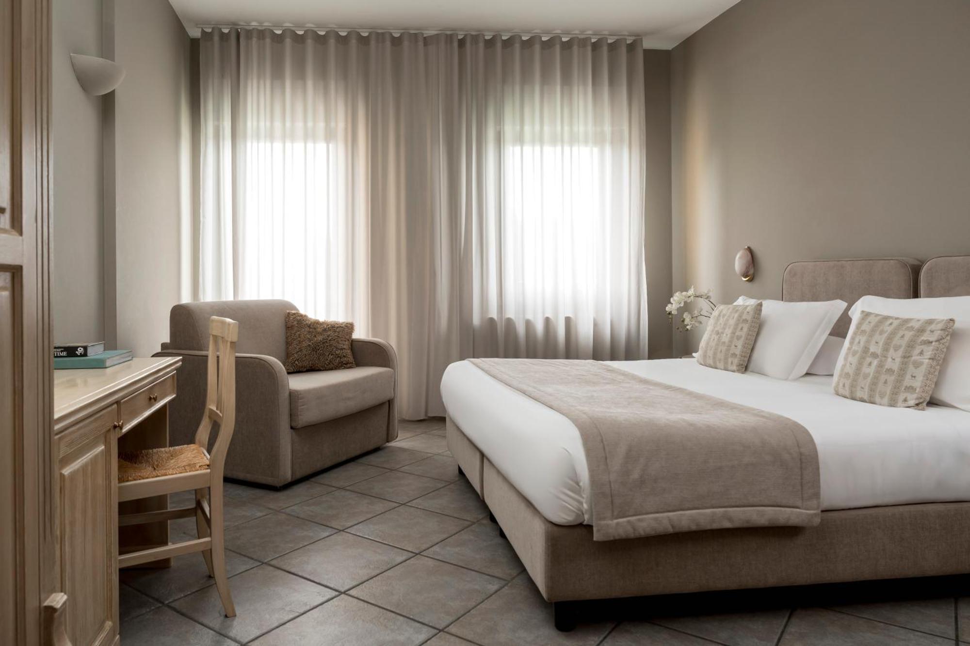 Hotel Don Luis Castel Di Sangro Esterno foto