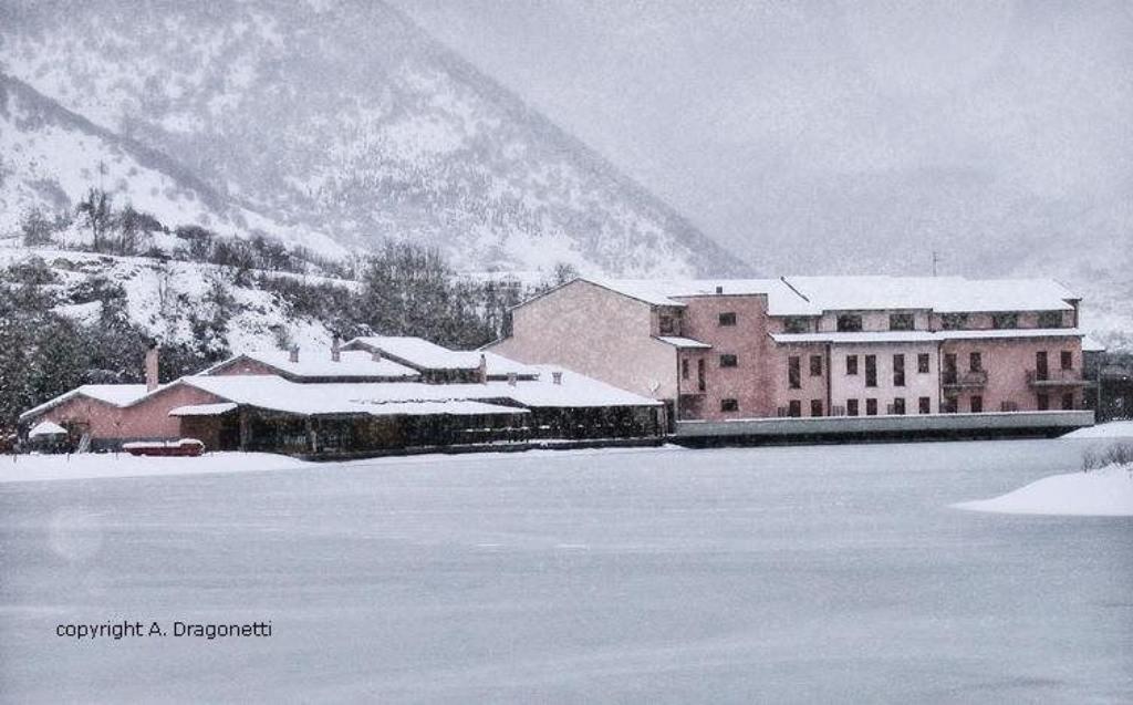 Hotel Don Luis Castel Di Sangro Esterno foto