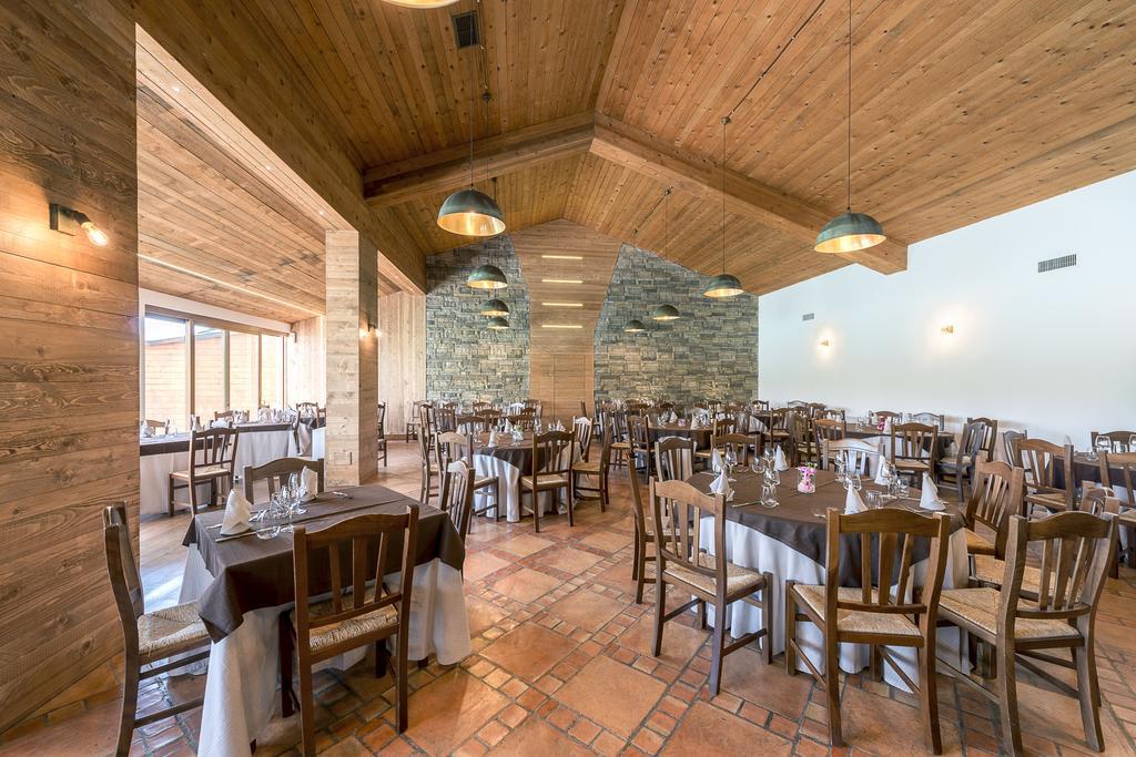 Hotel Don Luis Castel Di Sangro Esterno foto